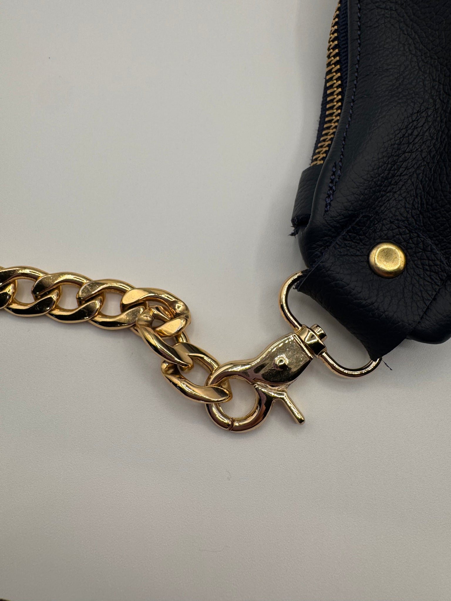 Glamorous Cross Body “The Opal”